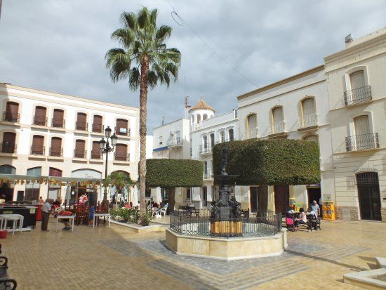 la Plaza Mayor de Vera
